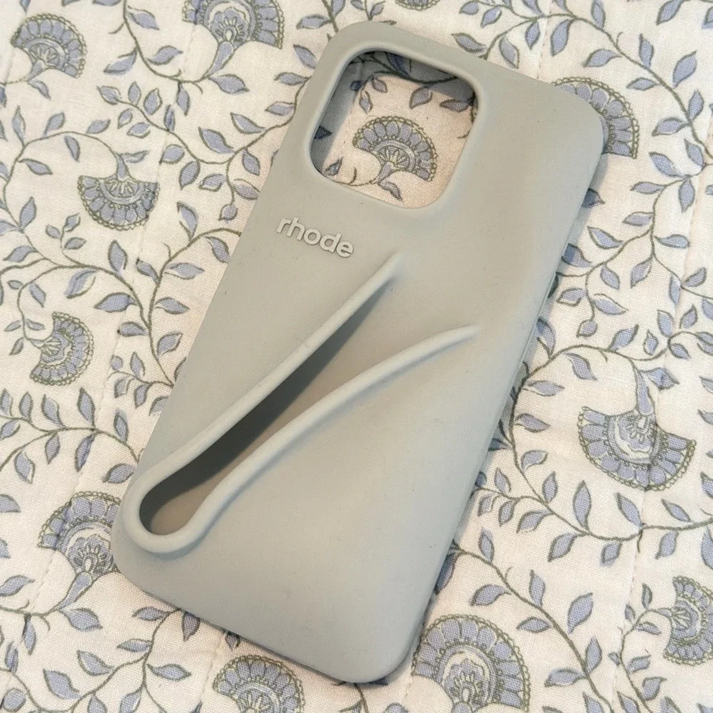 RHODE iPhone 16 Silicone Phone Case with Integrated Stand - Light blue
